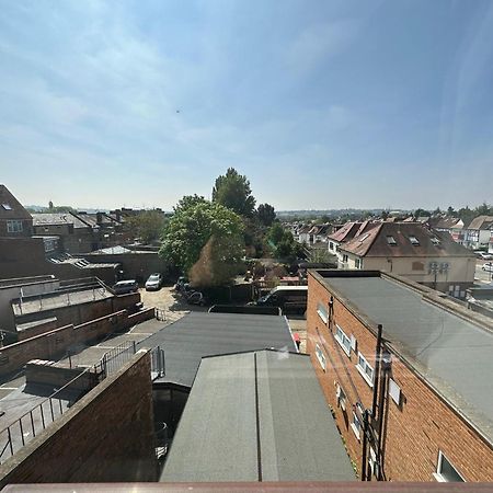 Unique Modern, Private Apartment,15 Mins To Central London Hendon Ngoại thất bức ảnh