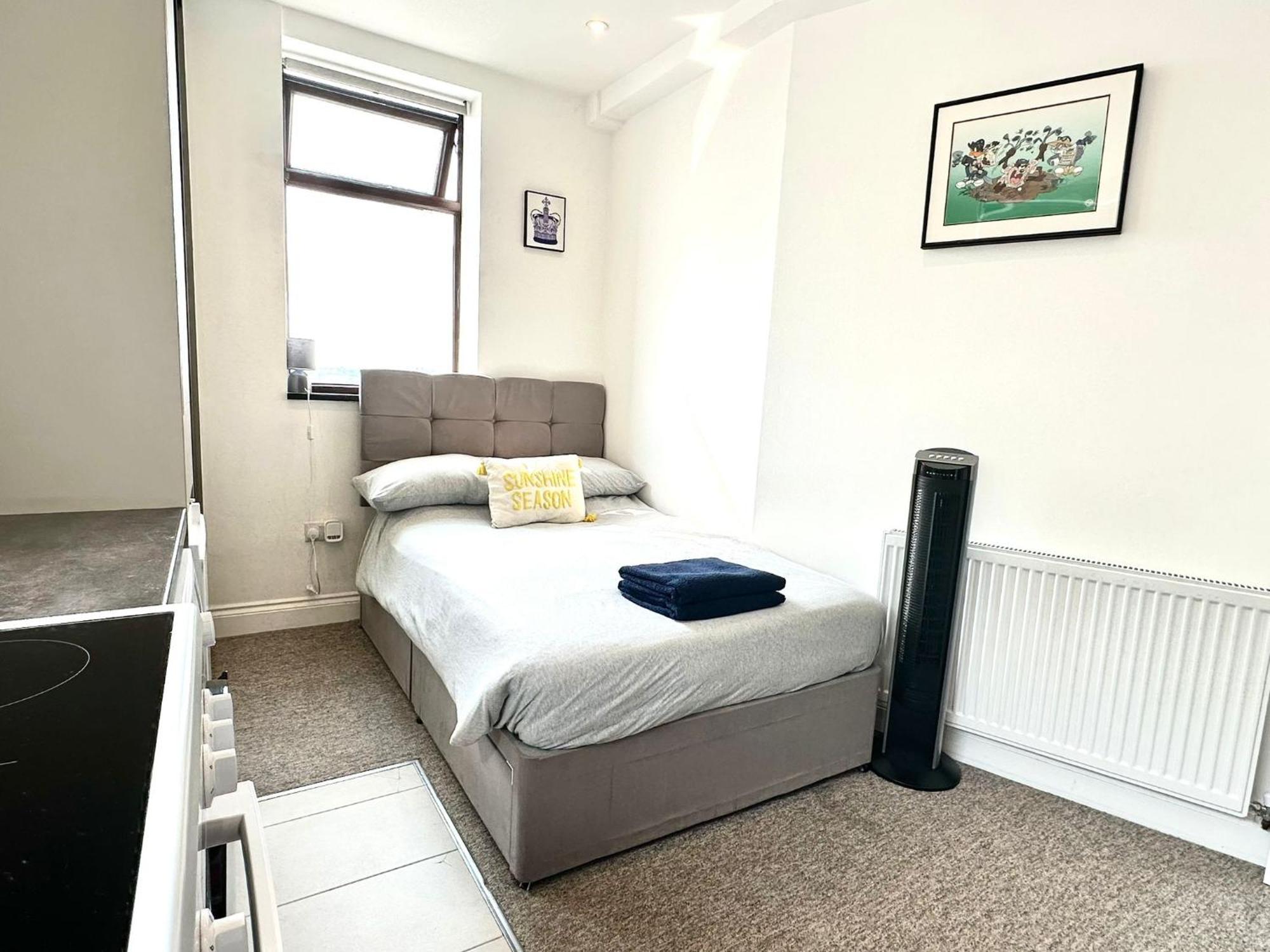 Unique Modern, Private Apartment,15 Mins To Central London Hendon Ngoại thất bức ảnh