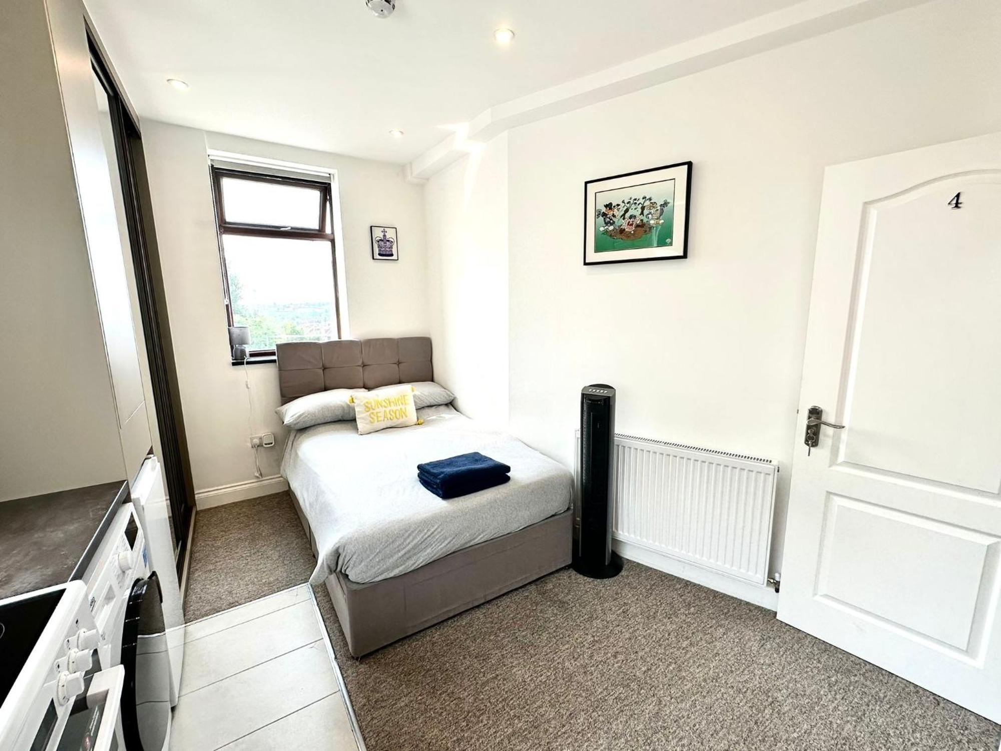 Unique Modern, Private Apartment,15 Mins To Central London Hendon Ngoại thất bức ảnh